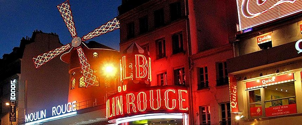 Moulin-Rouge by night