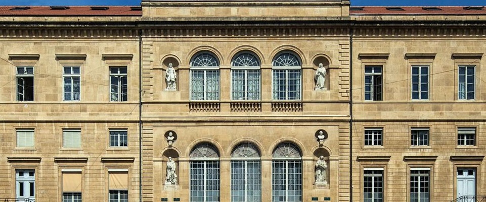 Façade sud Collège latin